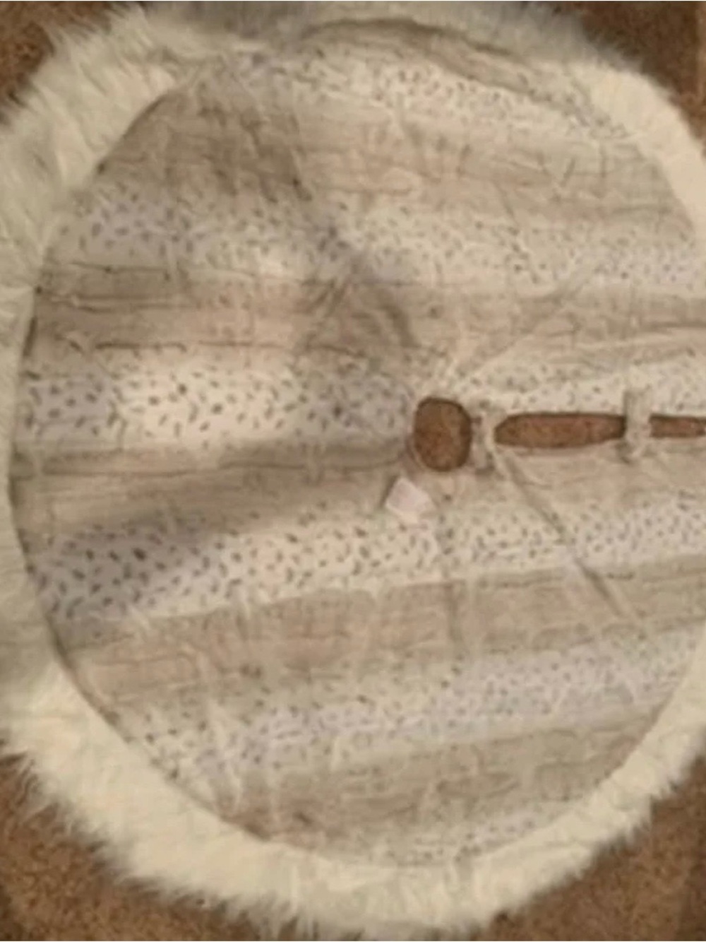Pier 1 Cream Faux Fur Trim Round Tree Skirt with Subtle Pattern